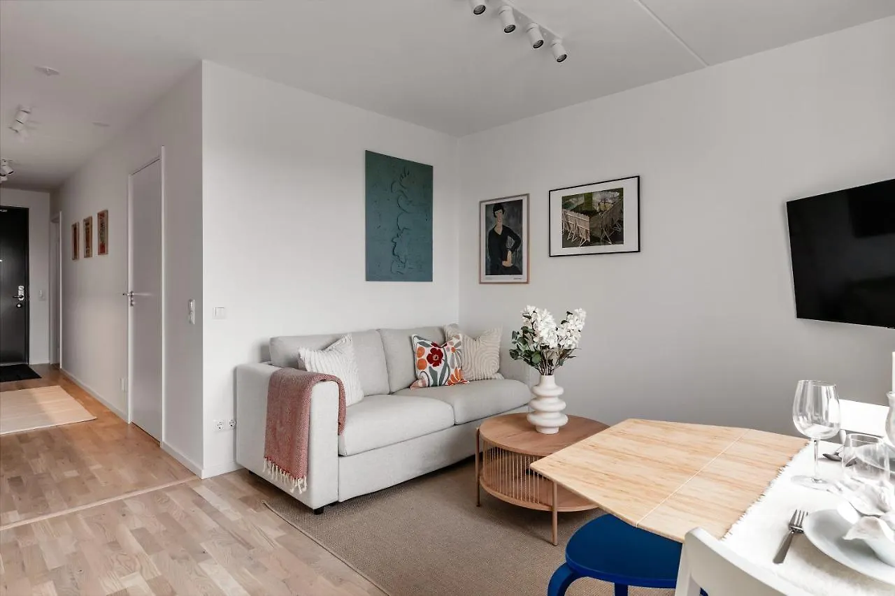 Apartment Cosy Urban Home In Stockholm